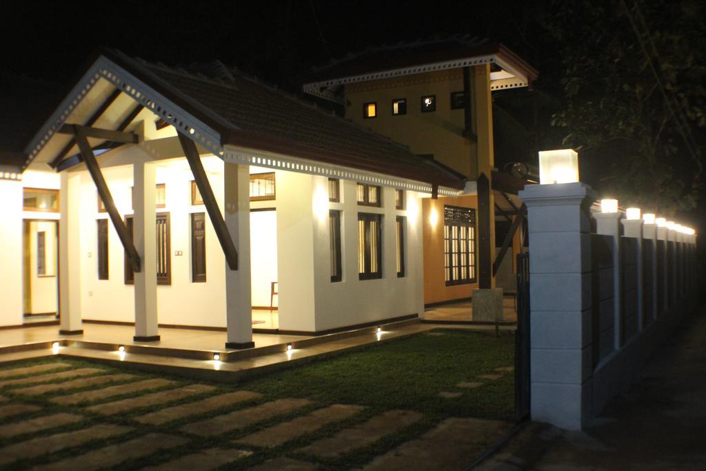 Sayo Villa Kochchikade ภายนอก รูปภาพ